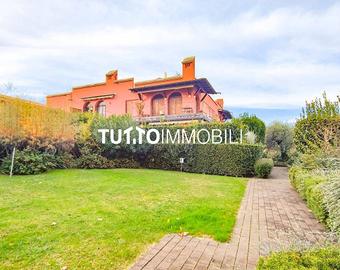 Attico / Mansarda di 100 m² con 3 locali e box aut