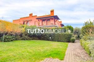 Attico / Mansarda di 100 m² con 3 locali e box aut