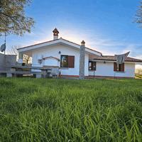 Loc. Ruinas - Villa con depandance e box cavalli