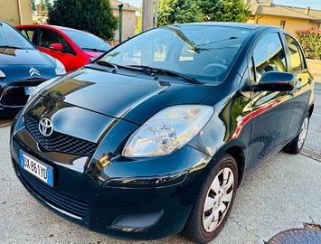 Toyota Yaris 1.0 5 porte