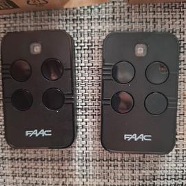  2 telecomandi FACC per cancello elettrico