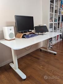 Scrivania Regolabile Elettrica IKEA BEKANT 160x80