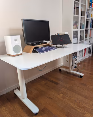 Scrivania Regolabile Elettrica IKEA BEKANT 160x80