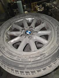 Quattro cerchi come da foto