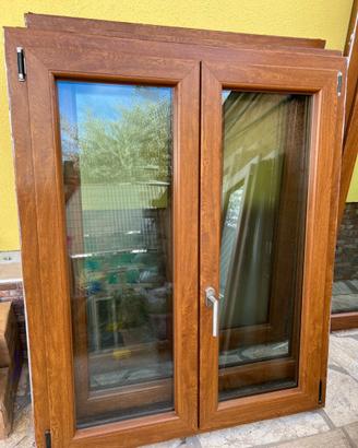 Stock/Lotto Infissi in PVC Effetto Legno