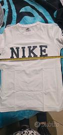 Maglietta Nike bianca