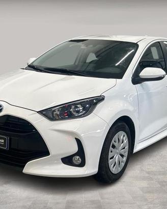 Toyota Yaris 1.5 hybrid Business