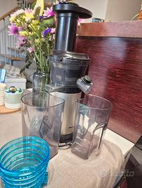 Panasonic MJ-L500 Slow Juicer