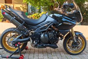 Triumph tiger 1050