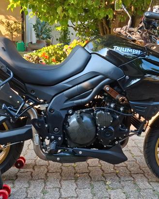 Triumph tiger 1050