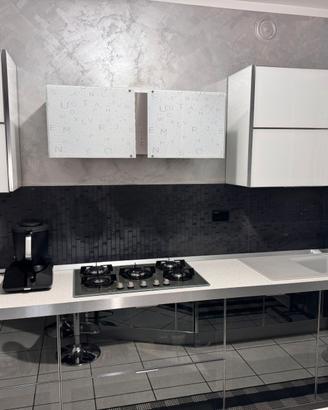 Cucina più penisola