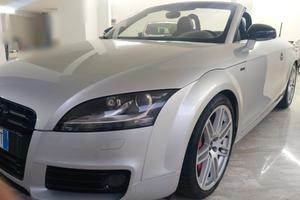 Audi TT allestimento RS Roadster