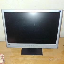 Monitor argento e nero 20 pollici 