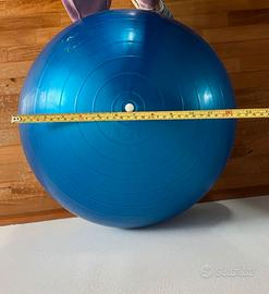 Balance from exercise ball- palla per esercizi