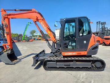Midi escavatore KUBOTA KX080-4