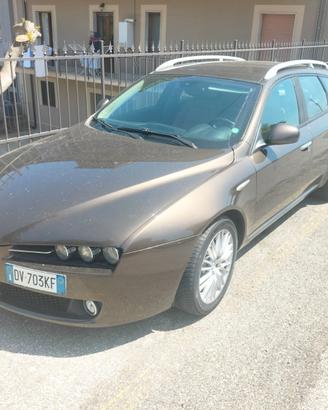 Alfa Romeo 159 1.9 JTDm 16V Sportwagon  (110 kw