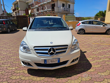 Mercedes classe b 2010 automatica 249.000 km