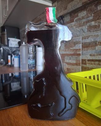 Vino rosso imbottigliato nel 1946 da collezione