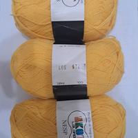 9 gomitoli di pura lana vergine Skot