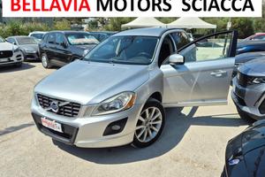 Volvo XC60 D5 AWD 205cv Geartronic Momentum
