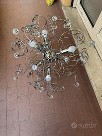 Lampadario moderno cromato con sfere