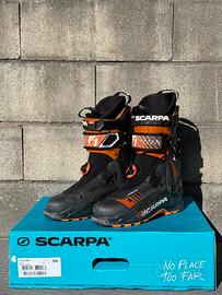 Scarponi scialpinismo Scarpa F1 LT