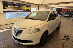 Lancia Ypsilon 1.2 69 CV 5 porte S&S Silver