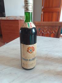 Vino rosso d'annata