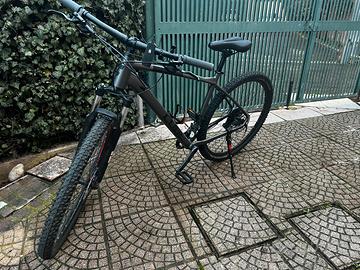 Cube praticamente nuova  size 29