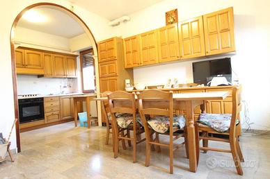 Villa di 110 m² con 2 locali e box auto a Sarego
