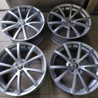 Cerchi in lega da 17 pollici alfa romeo modello ti