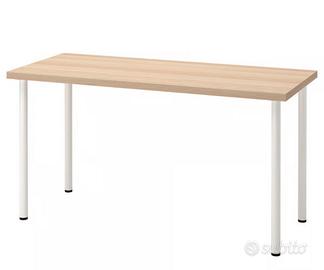 Scrivania IKEA
