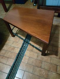 tavolino vintage in legno e ferro battuto