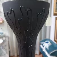 vaso moderno nero