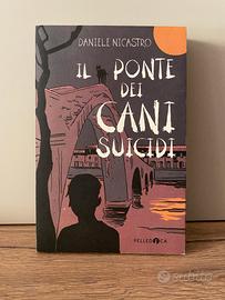 Libro Il ponte dei cani suicidi
