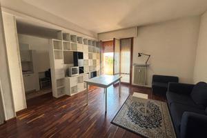 2 LOCALI A PARMA