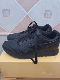 scarpe con lacci nere