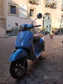 Scooter Piaggio Vespa 125 GTS