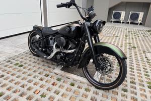 Harley-Davidson Softail Blackline - 2011