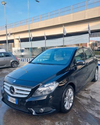 Mercedes-benz B 160 CDI Premium CON SOLO 67000 KM