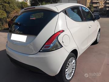 LANCIA YPSLON 1.3 MULTIJET 95CV CATENA SOSTITUITA
