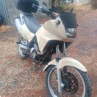 Suzuki dr 650