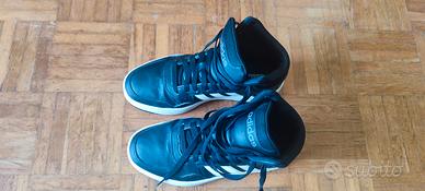 scarpe sportive