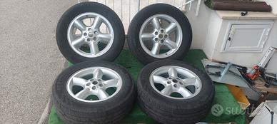 5 Cerchi in lega 18” Range Rover con pneumatici