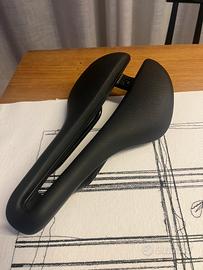 Sella Bontrager aeolus elite 145mm