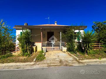 CASA INDIPENDENTE A CASALINCONTRADA