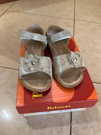 Sandaletti da bambina numero 25