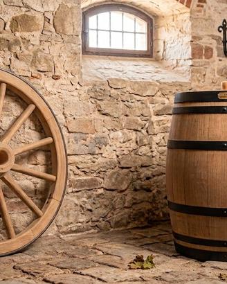 Ruote di carro nuove artigianali e botti
