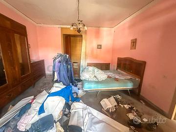 S2 Bilocale da ristrutturare con posto auto