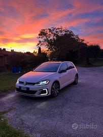 Volkswagen golf gte 7.5